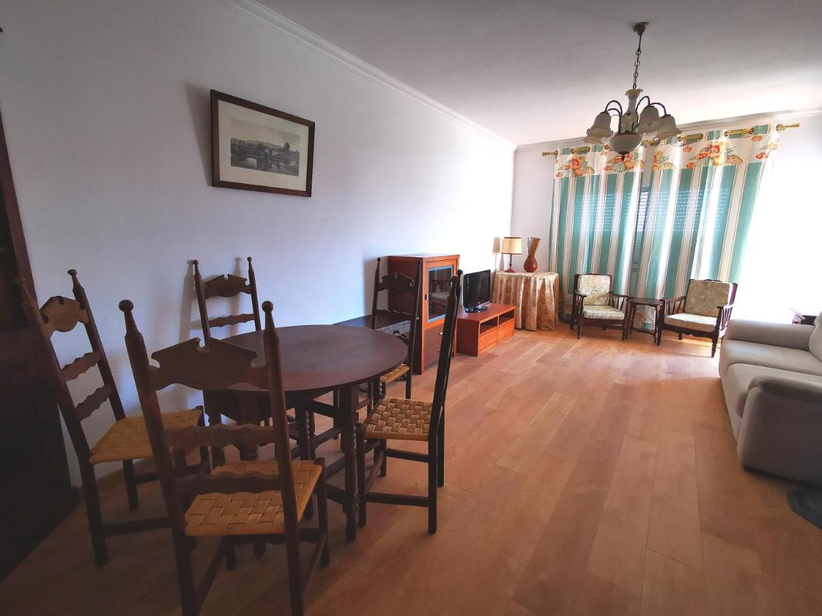 Gustavo'S Place 锡尼什 外观 照片